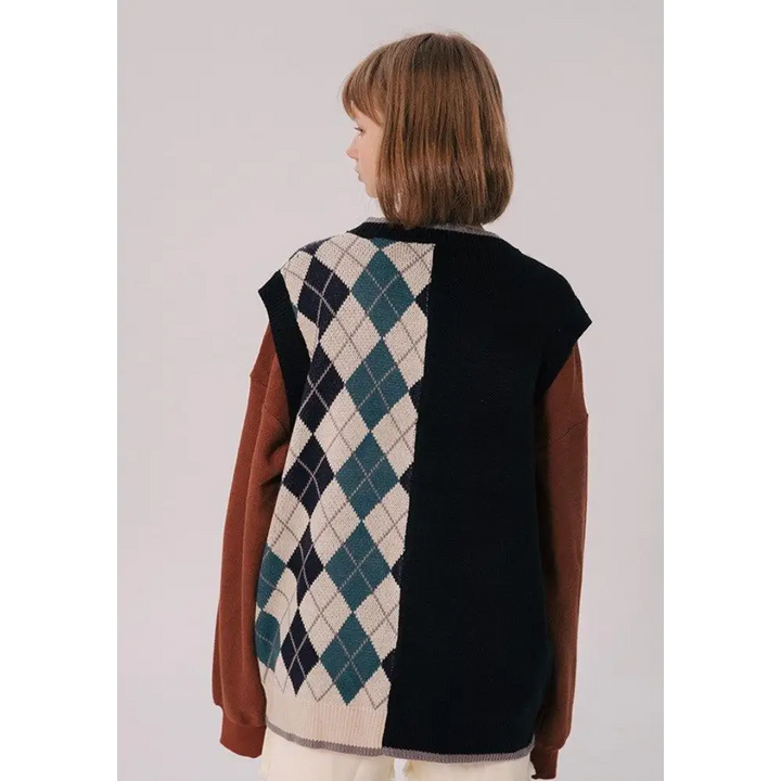 Unisex dark academia vest with half argyle pattern in black or red - sweater vest