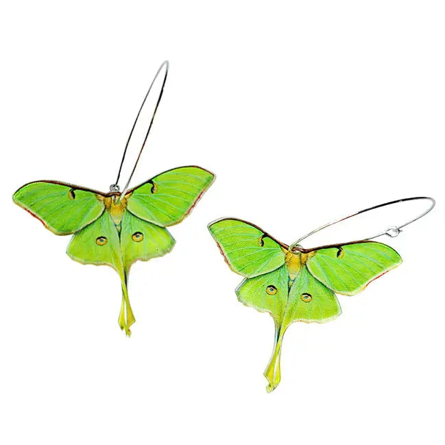 Green butterfly earrings for a stylish touch of nature - standart / earrings