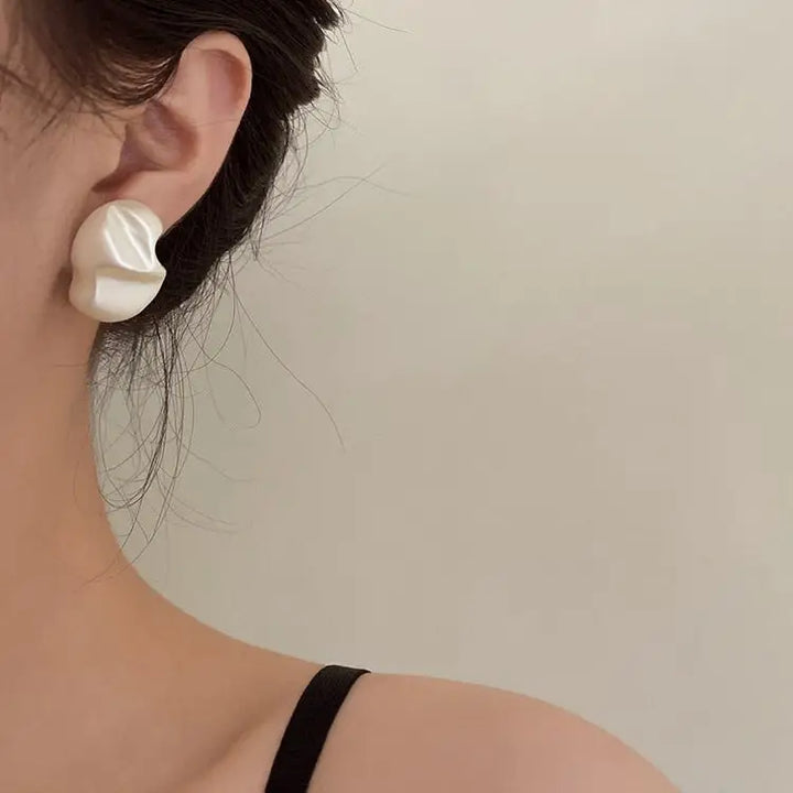 French girl big pearl earrings for a chic aesthetic look - standart / white - earrings