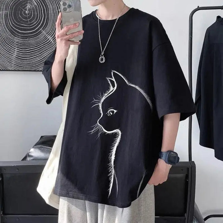 Comfortable unisex printed cat tee for everyday style