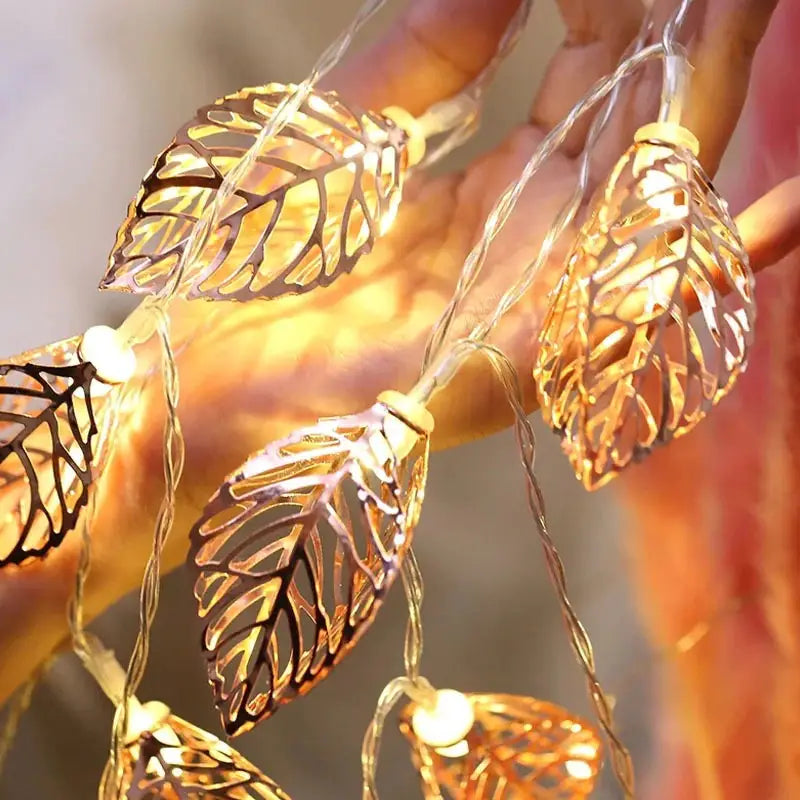 Golden leaf string lights for aesthetic room ambiance - battery 1.5m 10led