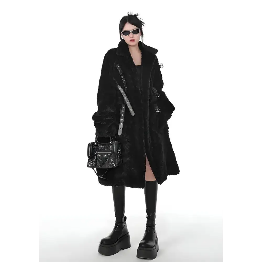 Luxurious faux fur jacket with belt fastening for y2k gothic style