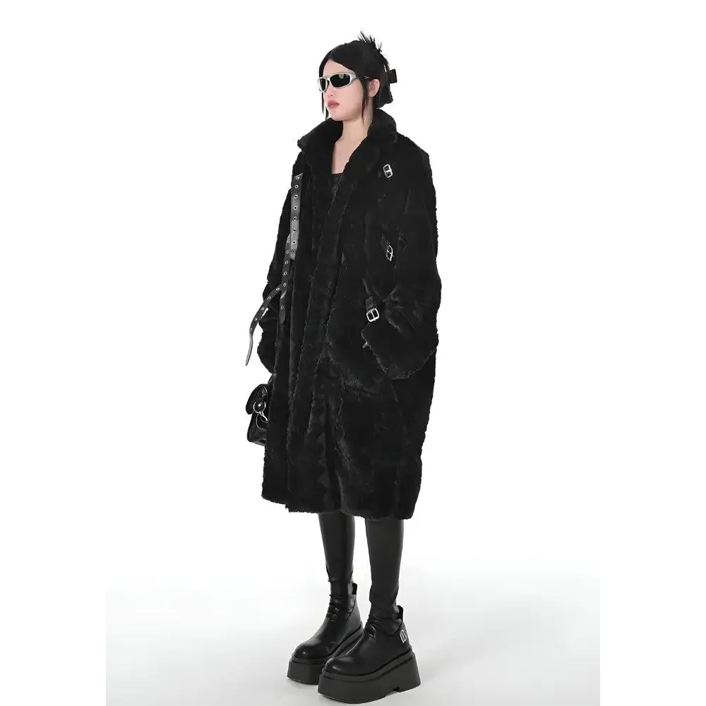 Luxurious faux fur jacket with belt fastening for y2k gothic style