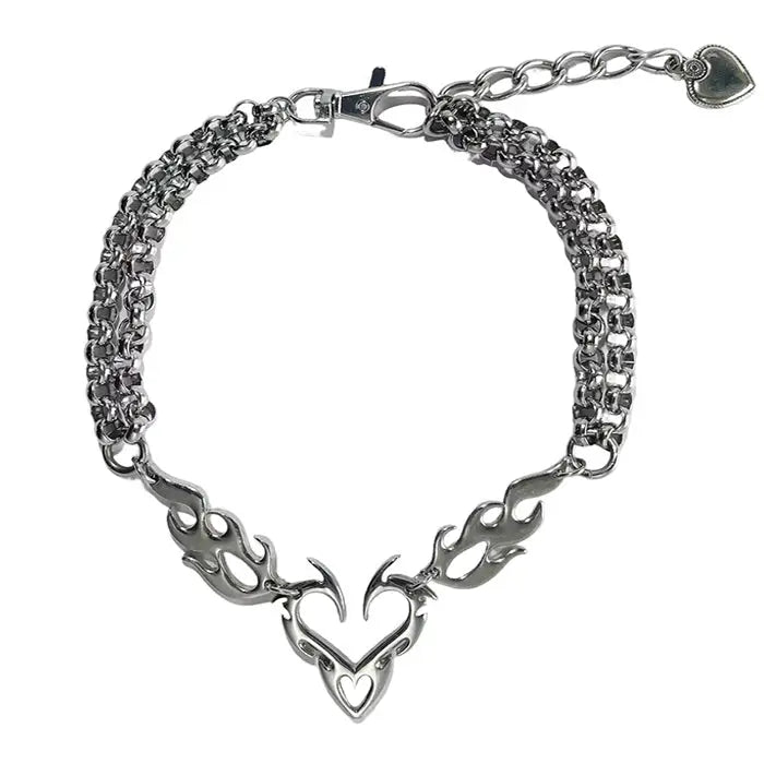 Grunge heart chain necklace for a bold fashion statement - standart / silver