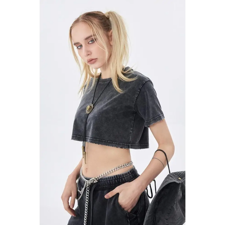 Washed crop top with crew neck for grunge aesthetic styles