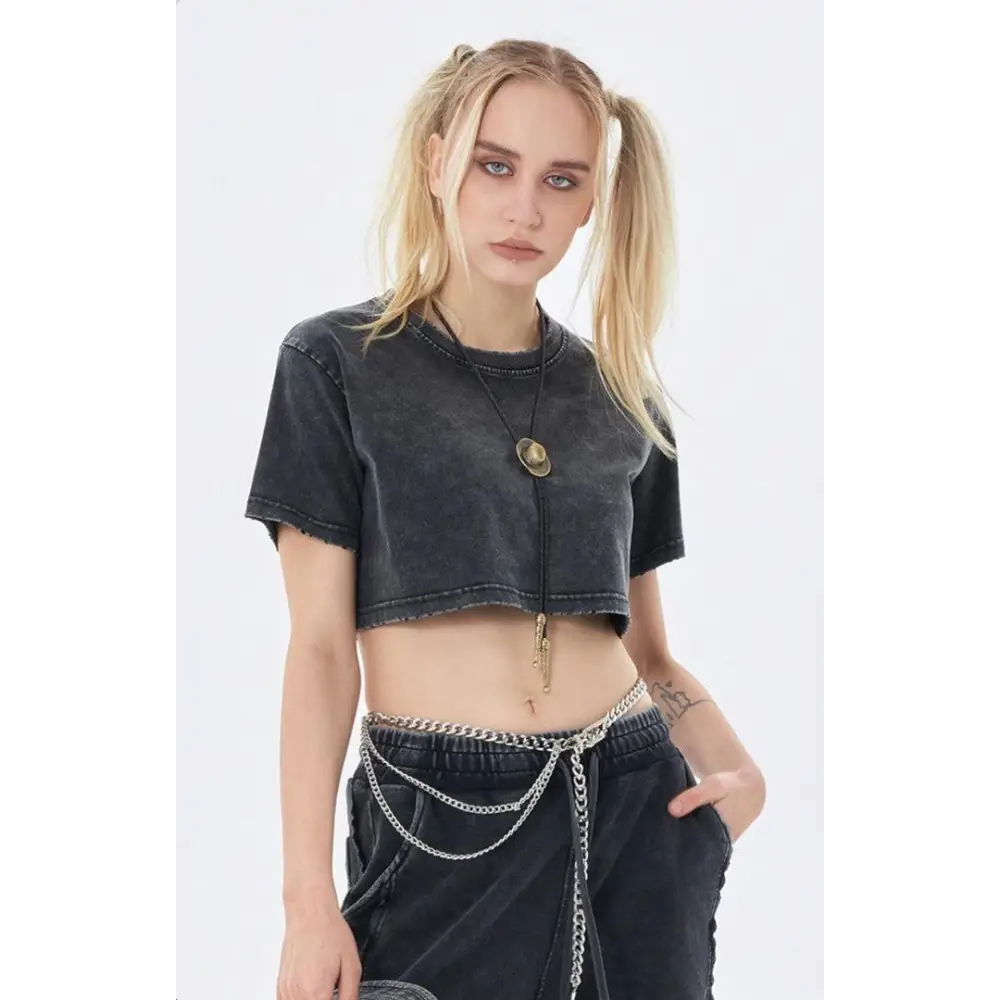 Washed crop top with crew neck for grunge aesthetic styles - black / s