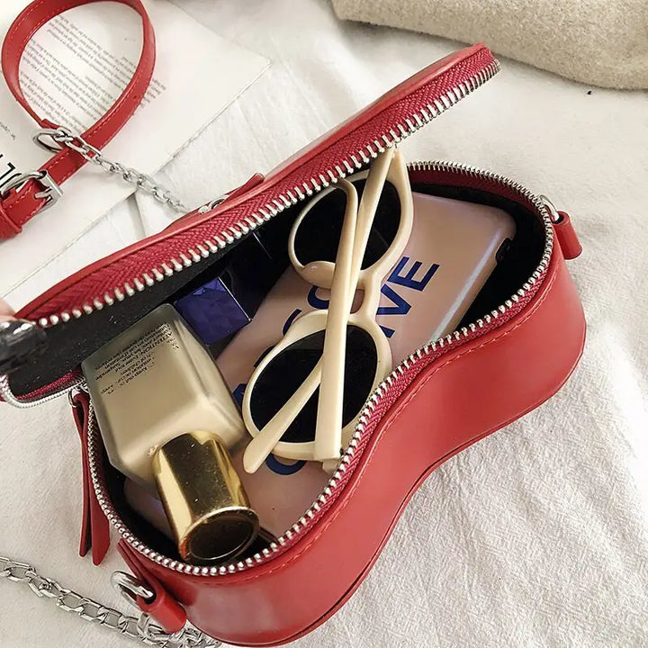 Trendy y2k handbag with double zipper and adjustable strap