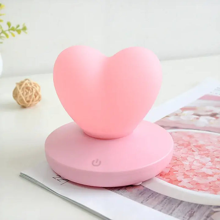 Y2k decor collection featuring heart lamp and led clips - pink