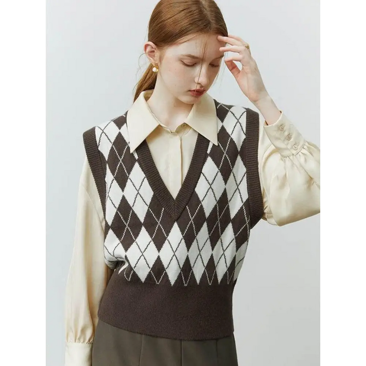 Light academia argyle vest in soft beige green or pink hues - xs - sweater vest