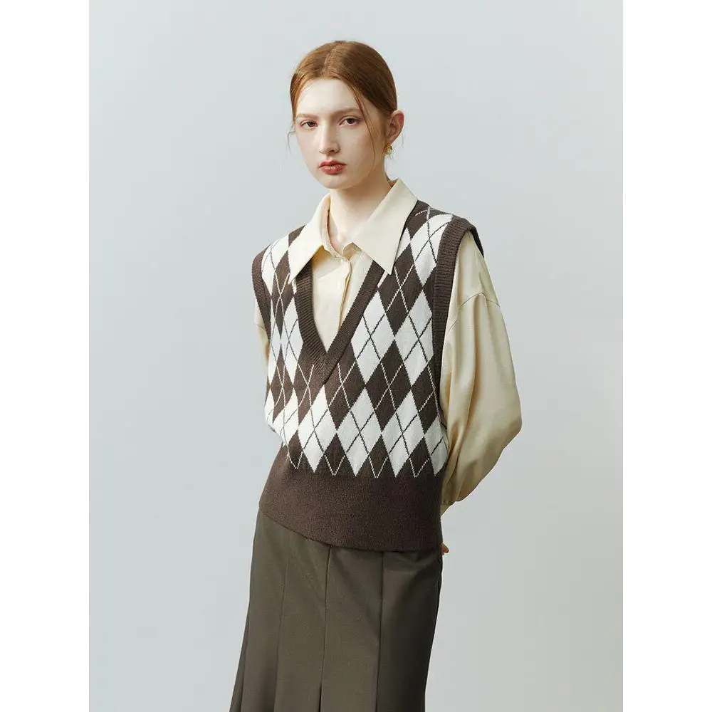 Light academia argyle vest in soft beige green or pink hues - sweater vest