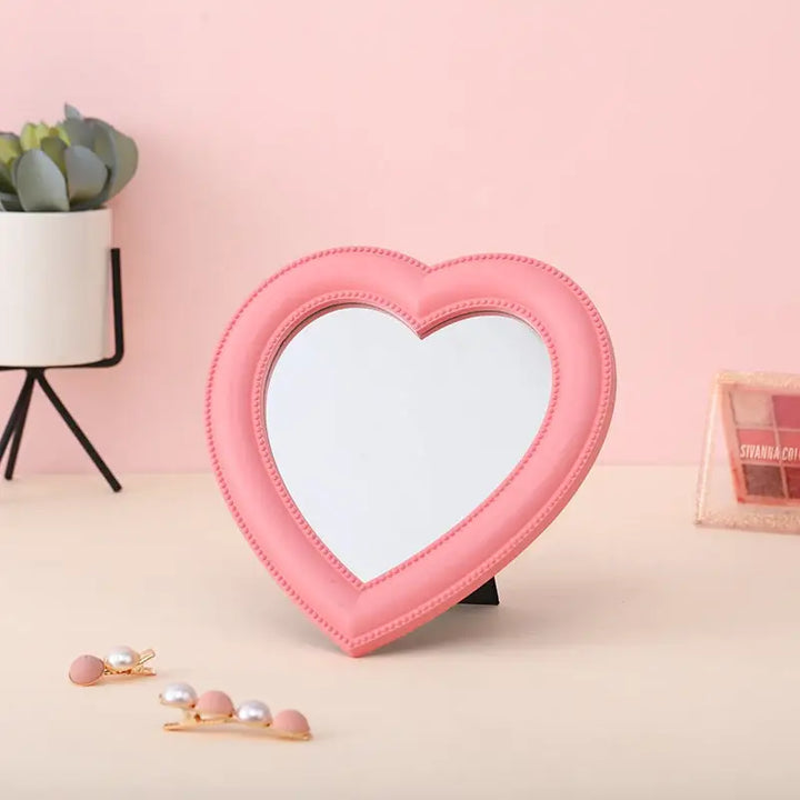 Love heart mirror for bedroom aesthetic and decoration - pink / small