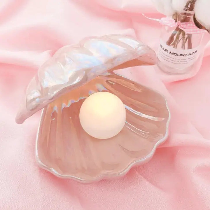 Mermaid pearl night light for a cozy bedroom ambiance - pink