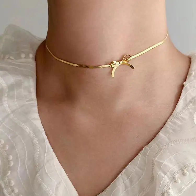 Metal bow choker necklace for a stylish aesthetic outfit - standart / gold