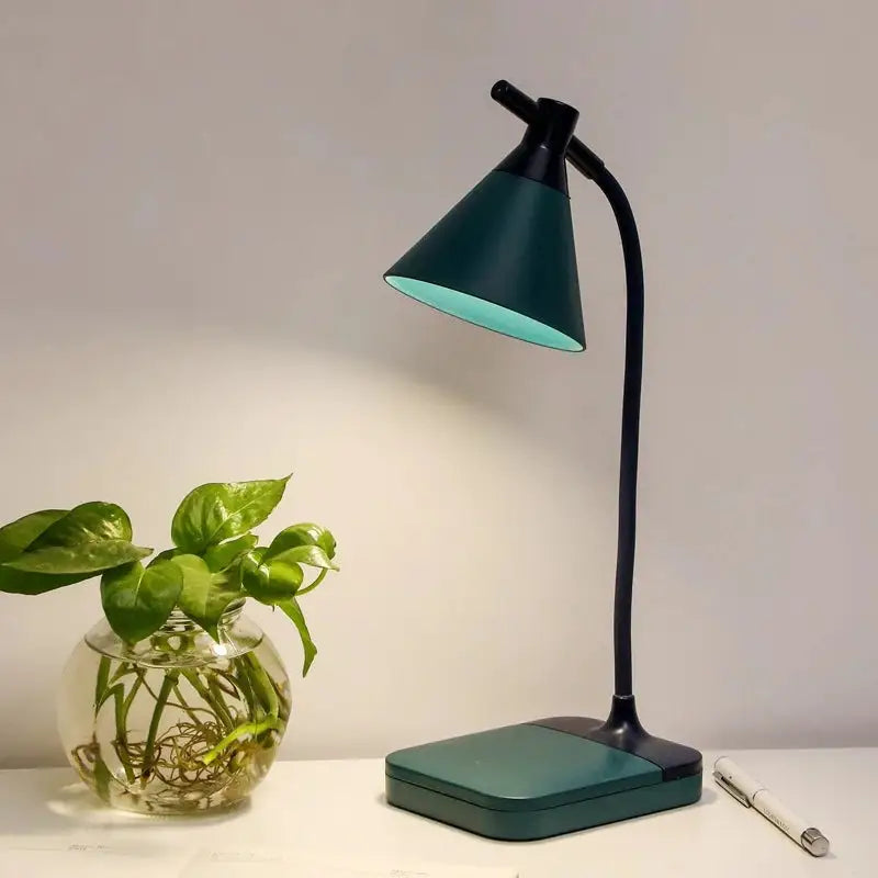 Modern creativity desk lamp with adjustable lighting and rotation - green