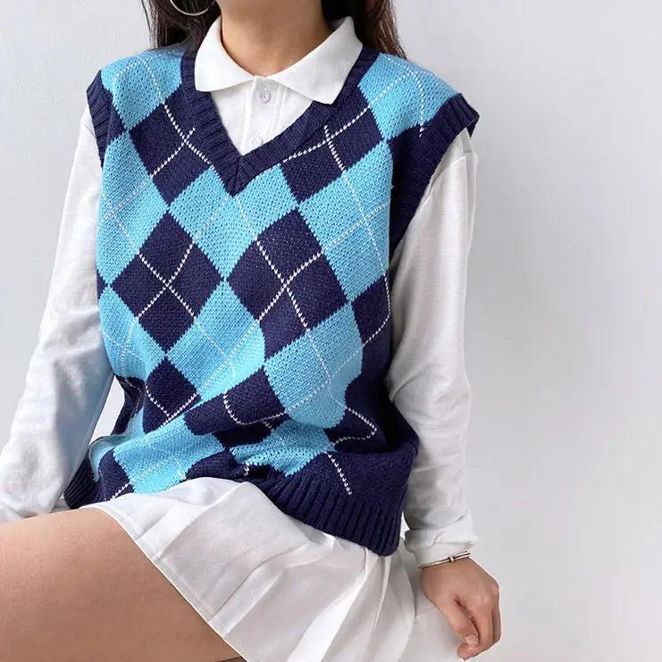 Navy blue argyle vest - free size / sweaters