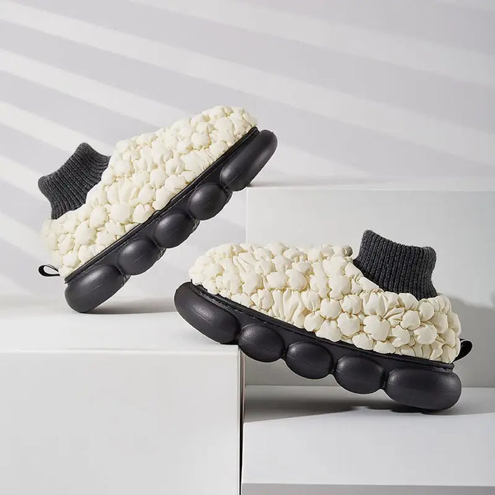 Y2k popcorn slippers for stylish comfort in streetwear fashion - white black / 36/37 (insole 23cm)