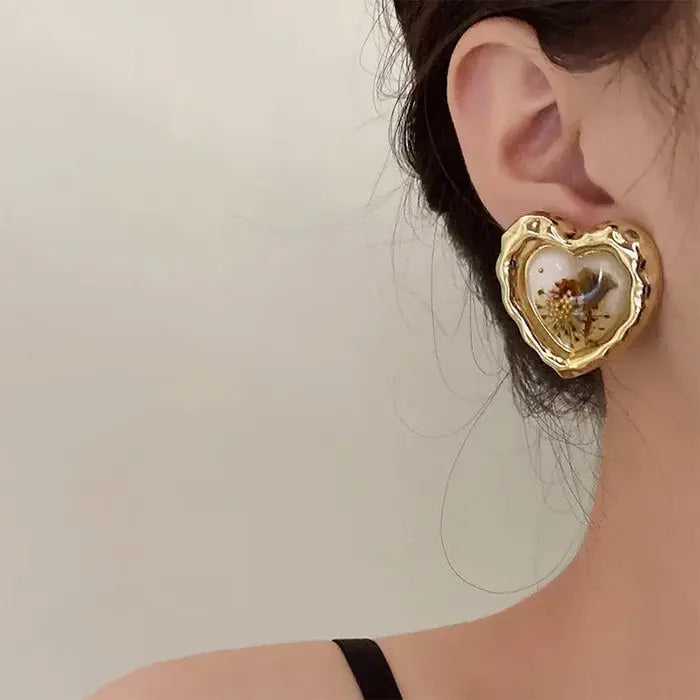 Pressed flower vintage heart earrings - standart / gold - earrings