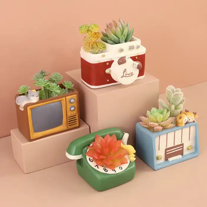 Retro style flower pot in vintage shapes for nostalgic décor