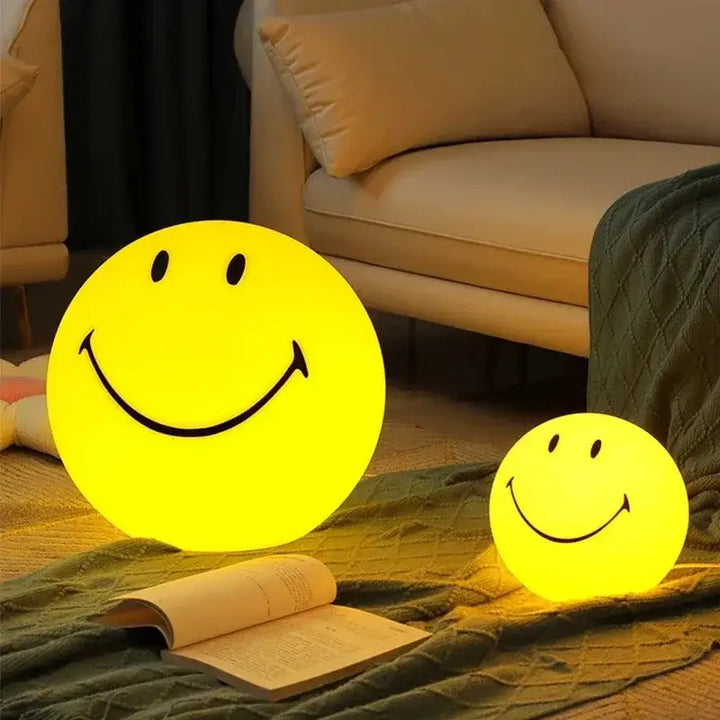 Smiley face lamp