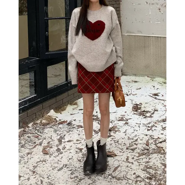 Soft girl warm heart sweater for cozy cheerful days - free size / grey/red