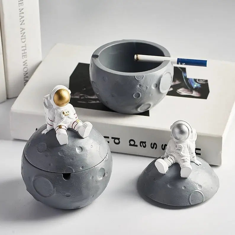 Spacecore ashtray for y2k aesthetic room decor and accessories