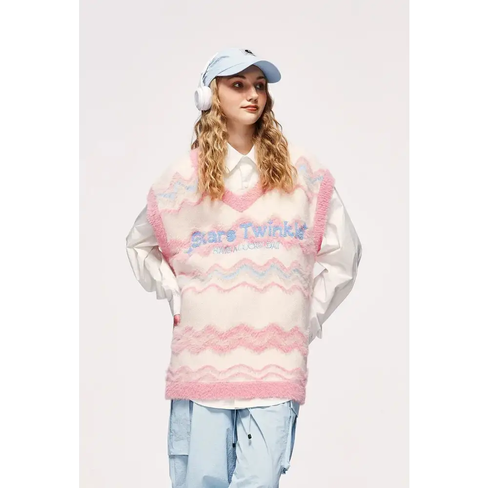 Unisex fluffy sweater vest in soft touch knit material with zigzag pattern - pink / s - vest