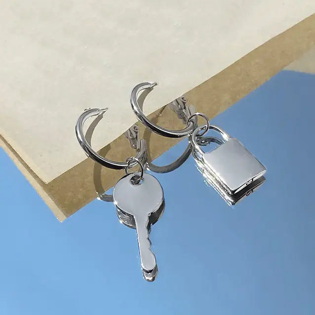 Unlock ya mind key earrings - standart / silver - earrings