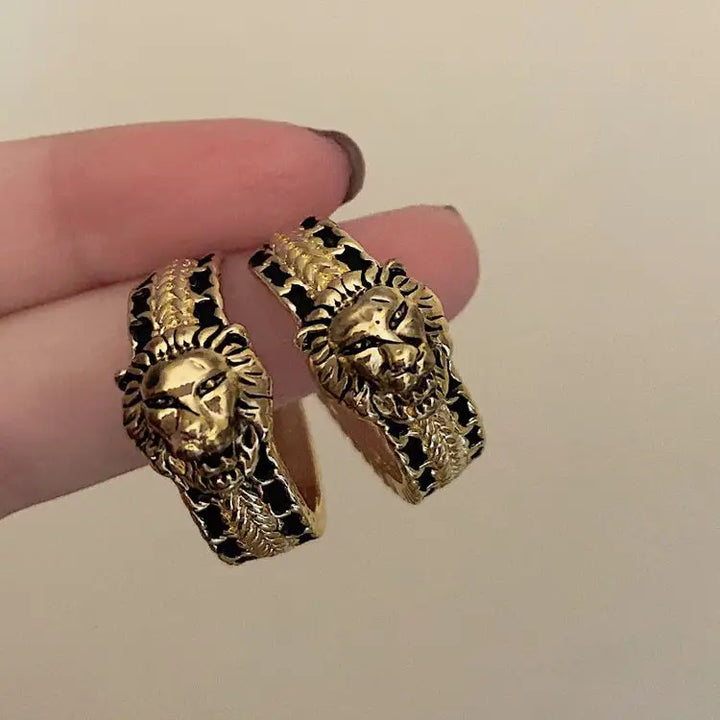 Vintage-inspired lion hoop earrings for a chic look - standart / gold - earrings